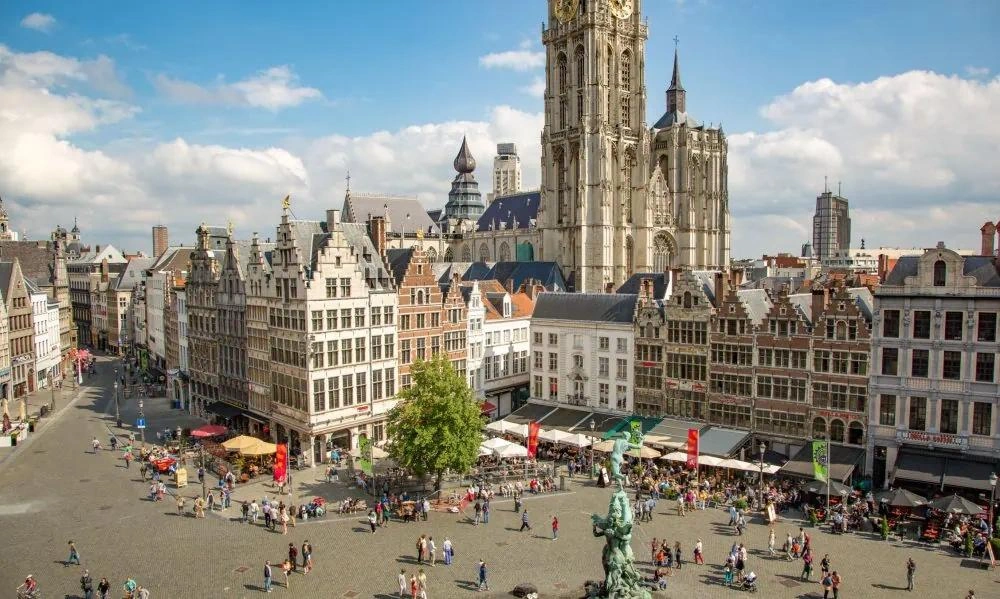 Antwerp historic centre and River Scheldt waterfront