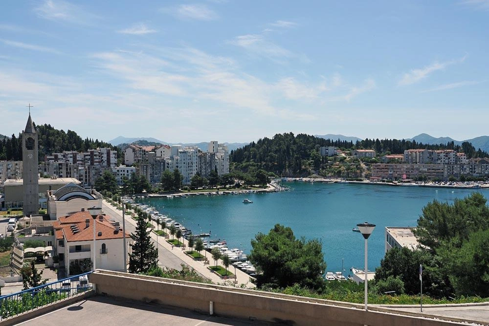 Ploče, Baćina Lakes and visitor highlights in southern Croatia