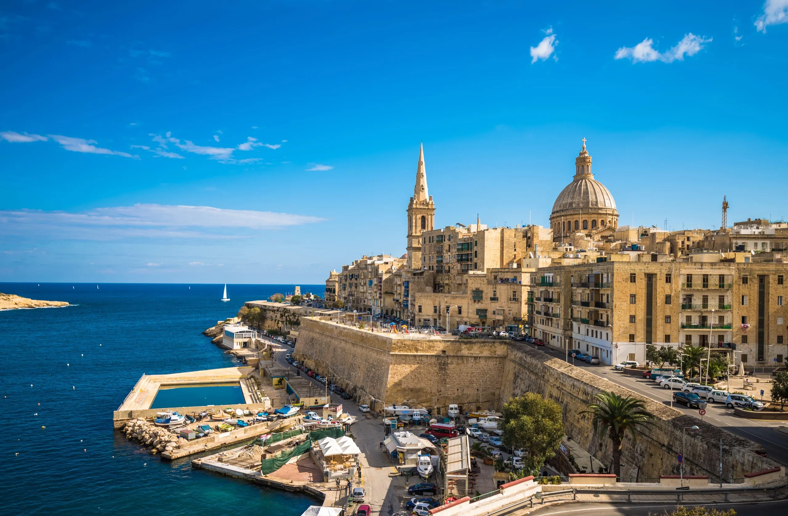 Valletta Grand Harbour, historic streets and Malta visitor highlights