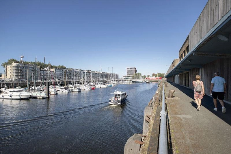 Zeebrugge beach, marina, harbour and Belgian coast visitor highlights