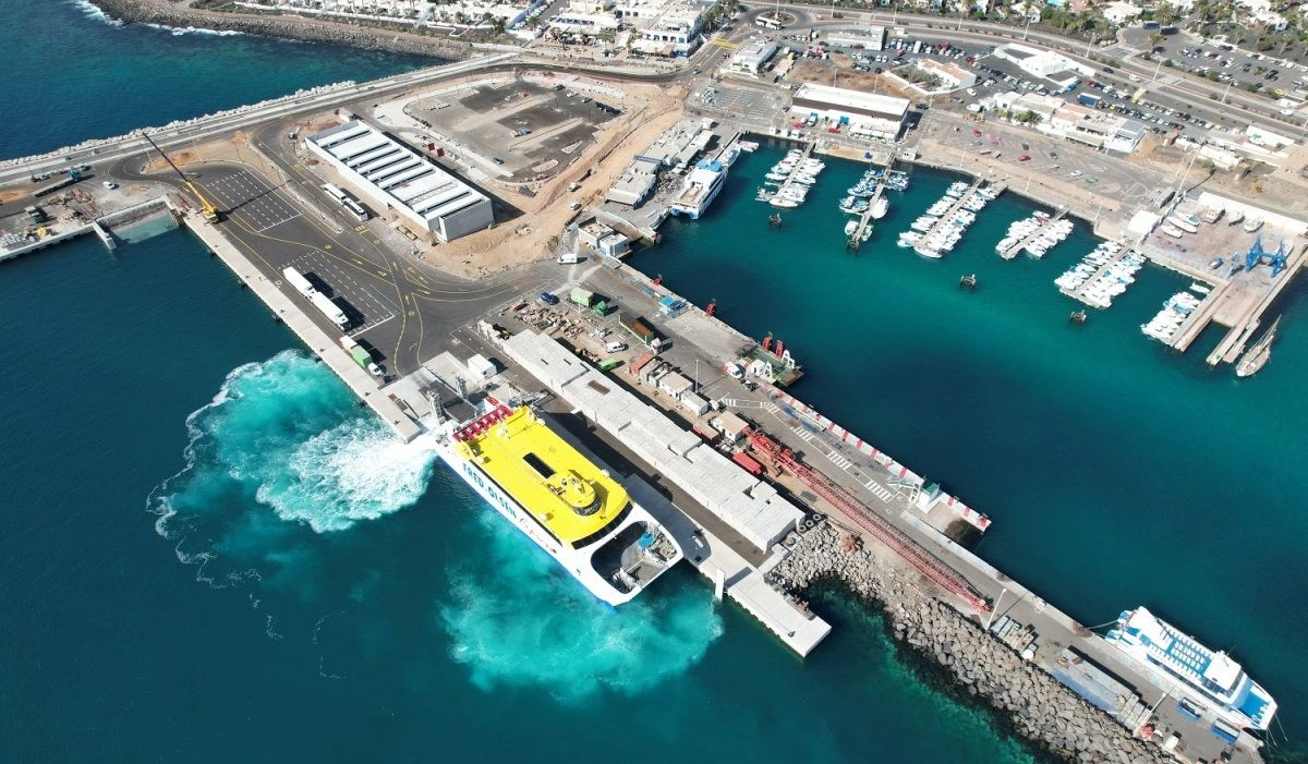 Playa Blanca ferry port