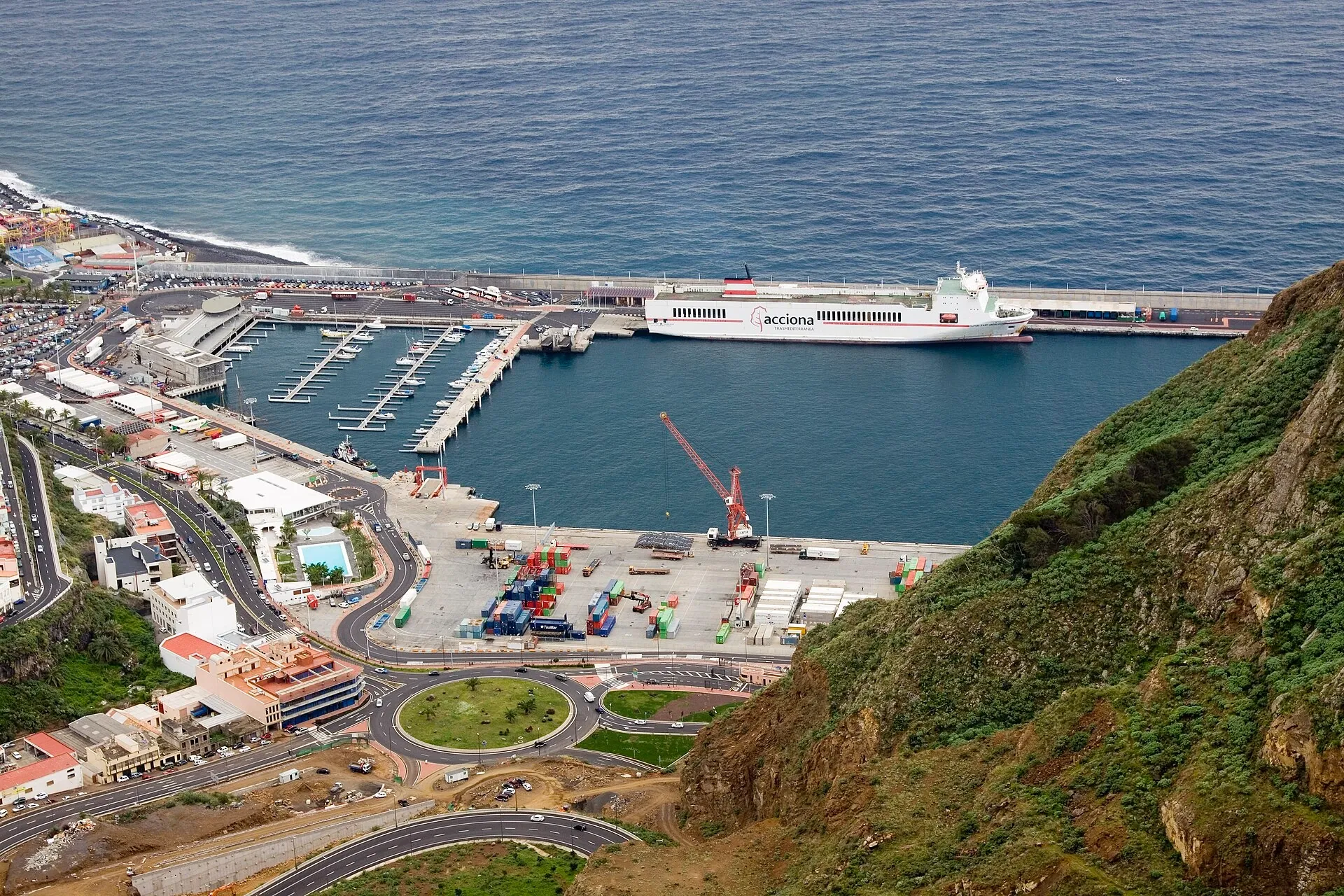 Santa Cruz de La Palma ferry port
